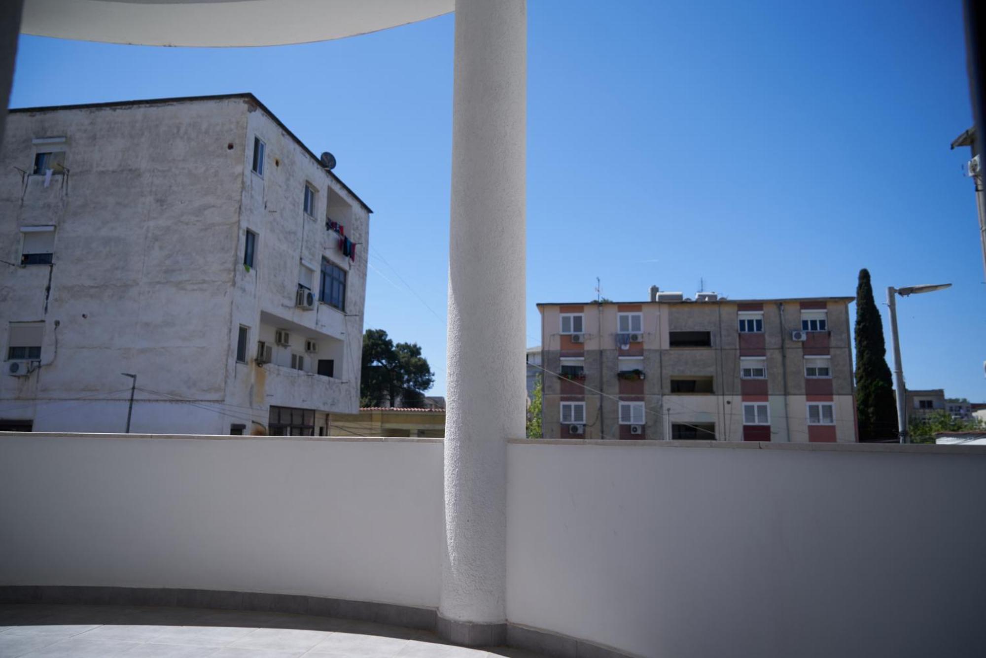 Kalpazo Inn Tirana Exterior foto